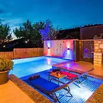 Islamlar Village 1 Bedroom *